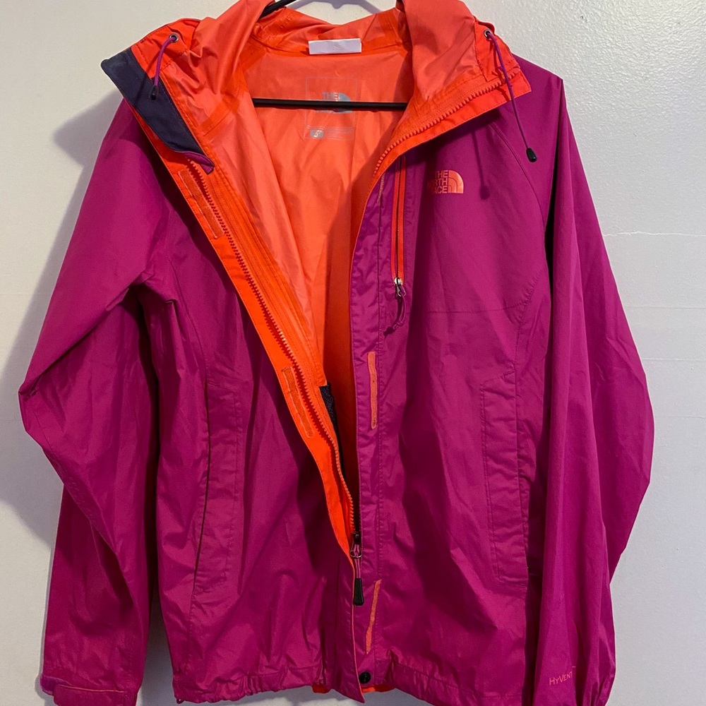 Women’s The Northface Venture Rain Jacket